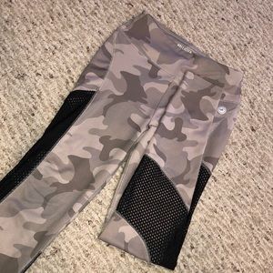 Camo mesh leggings